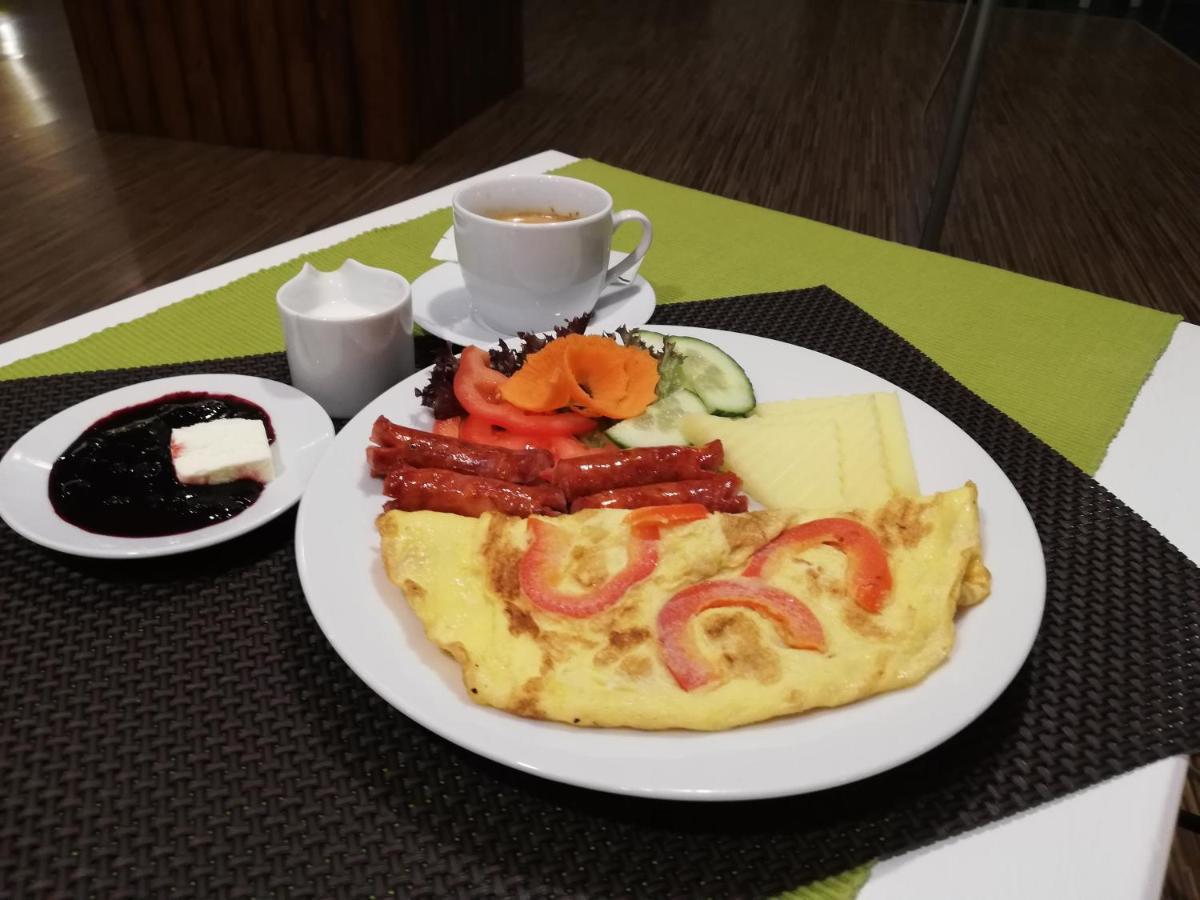 Pensiunea Happy Inn Vatra Dornei Dış mekan fotoğraf